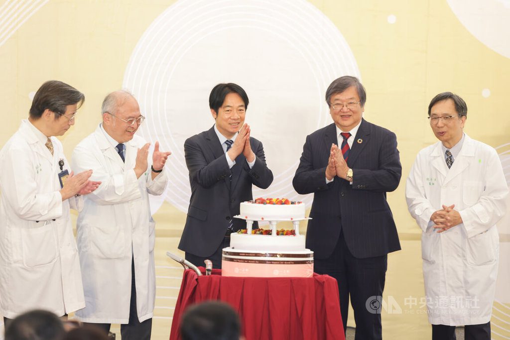 台大醫院130週年院慶 賴總統讚守護人民健康