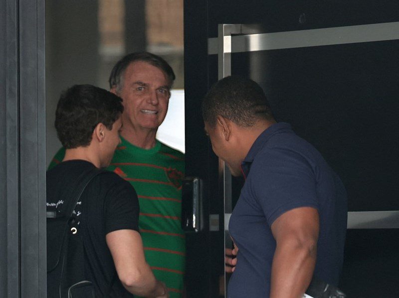 巴西前總統波索納洛遭拘留　法官憂利用守夜活動潛逃